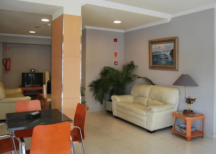 Plaza فندق بورتونوفو