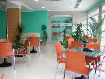 广场酒店 酒店